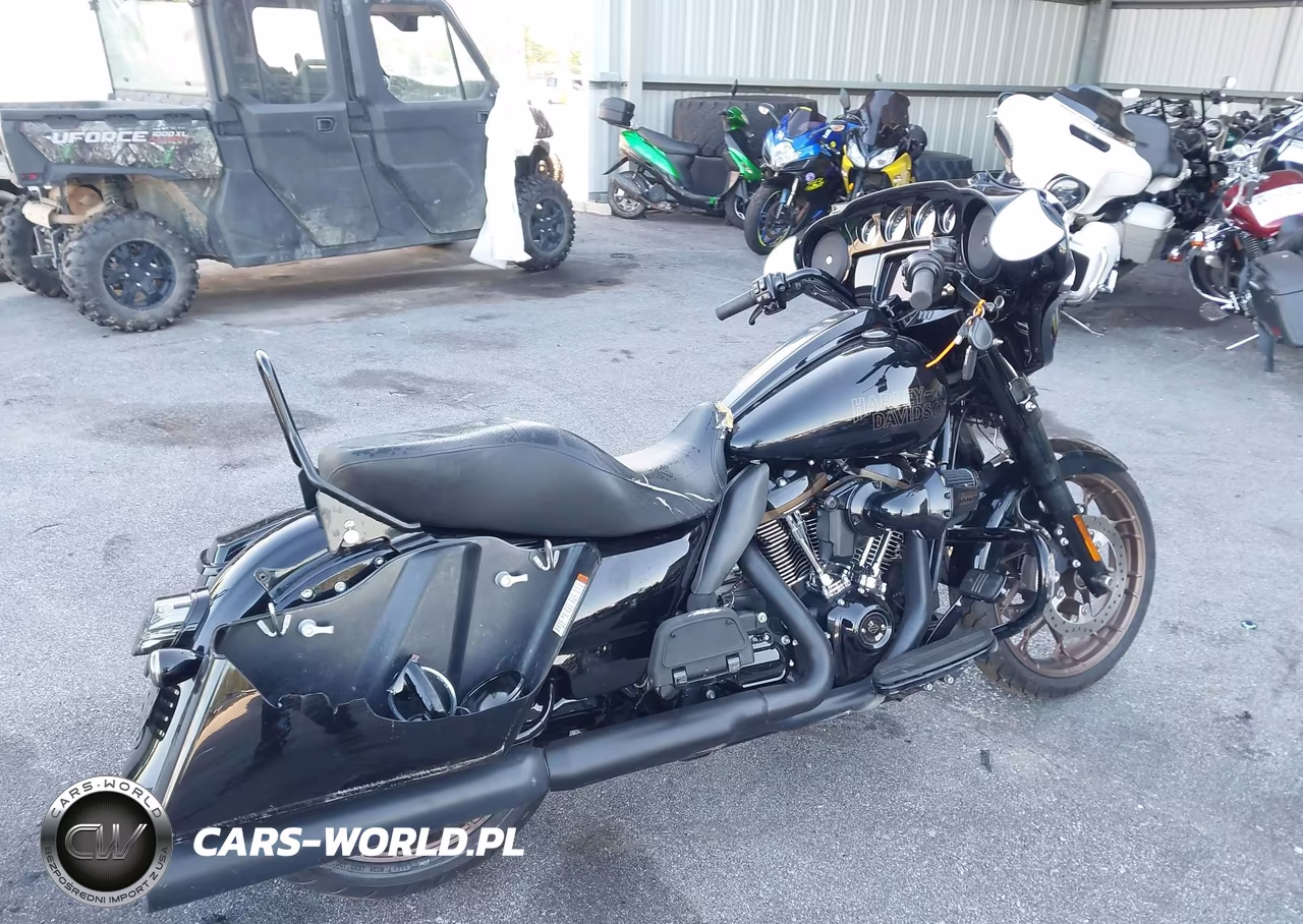 2022 Harley-Davidson Flhxst VIN:1HD1ABL13NB621955 - 4