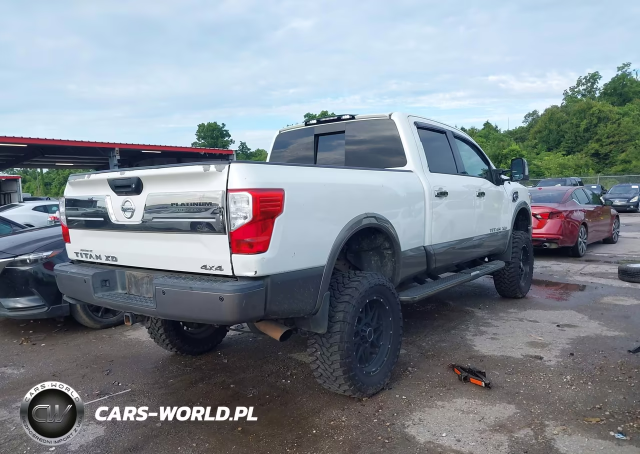 2017 Nissan Titan Xd Platinum Reserve Diesel VIN:1N6BA1F41HN546145 - 4