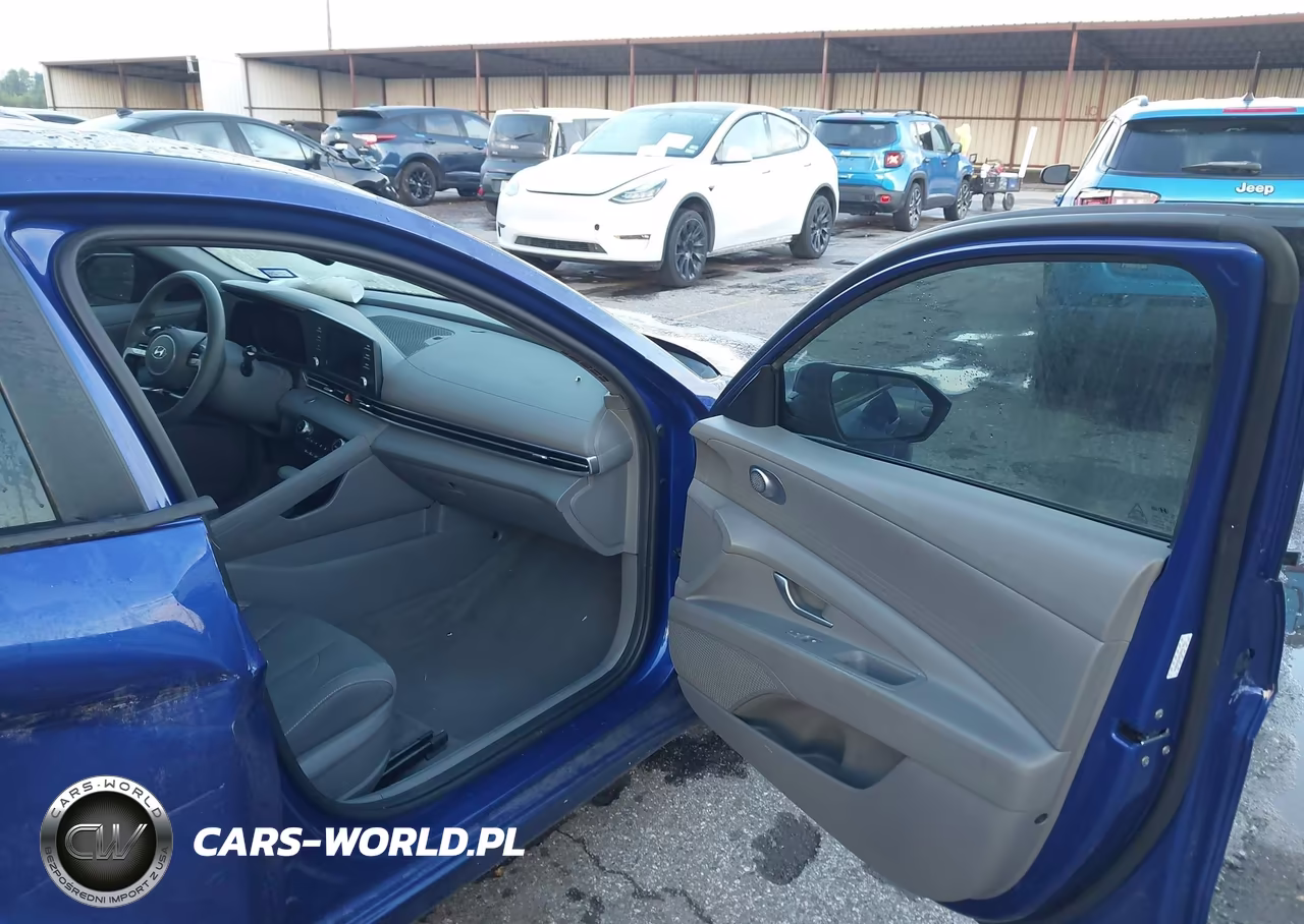 2023 Hyundai Elantra Sel VIN:KMHLM4AG3PU439079 - 5