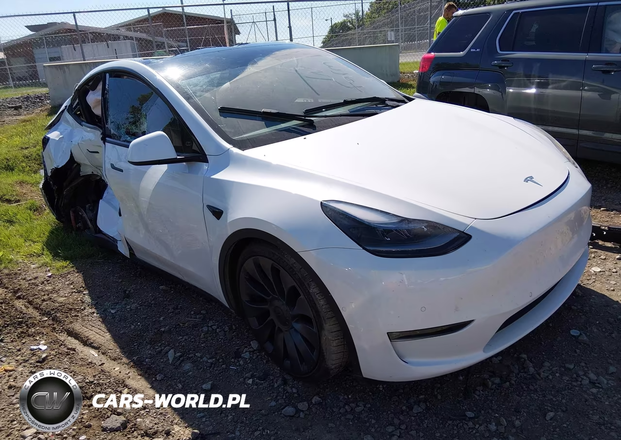2022 Tesla Model Y Performance Dual Motor All-Wheel Drive – zdjęcie 1 z 19