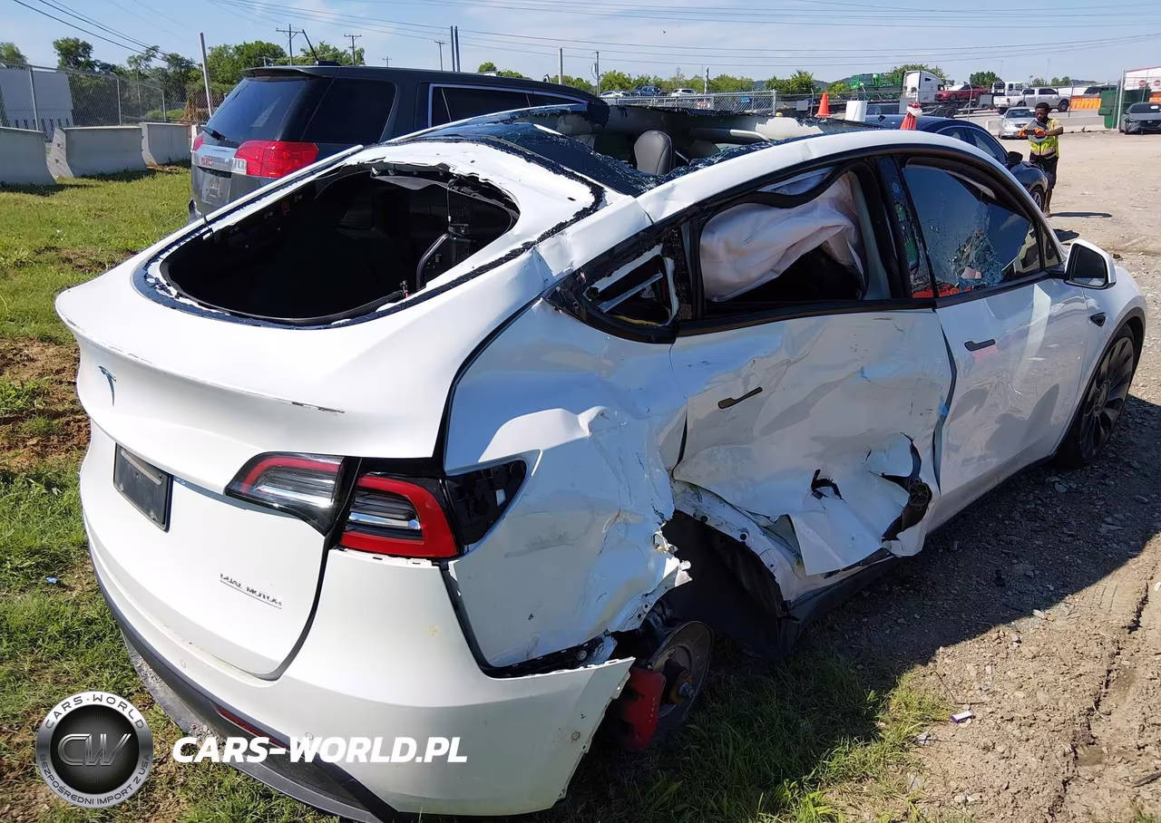 2022 Tesla Model Y Performance Dual Motor All-Wheel Drive VIN:7SAYGDEF0NF524473 - 6