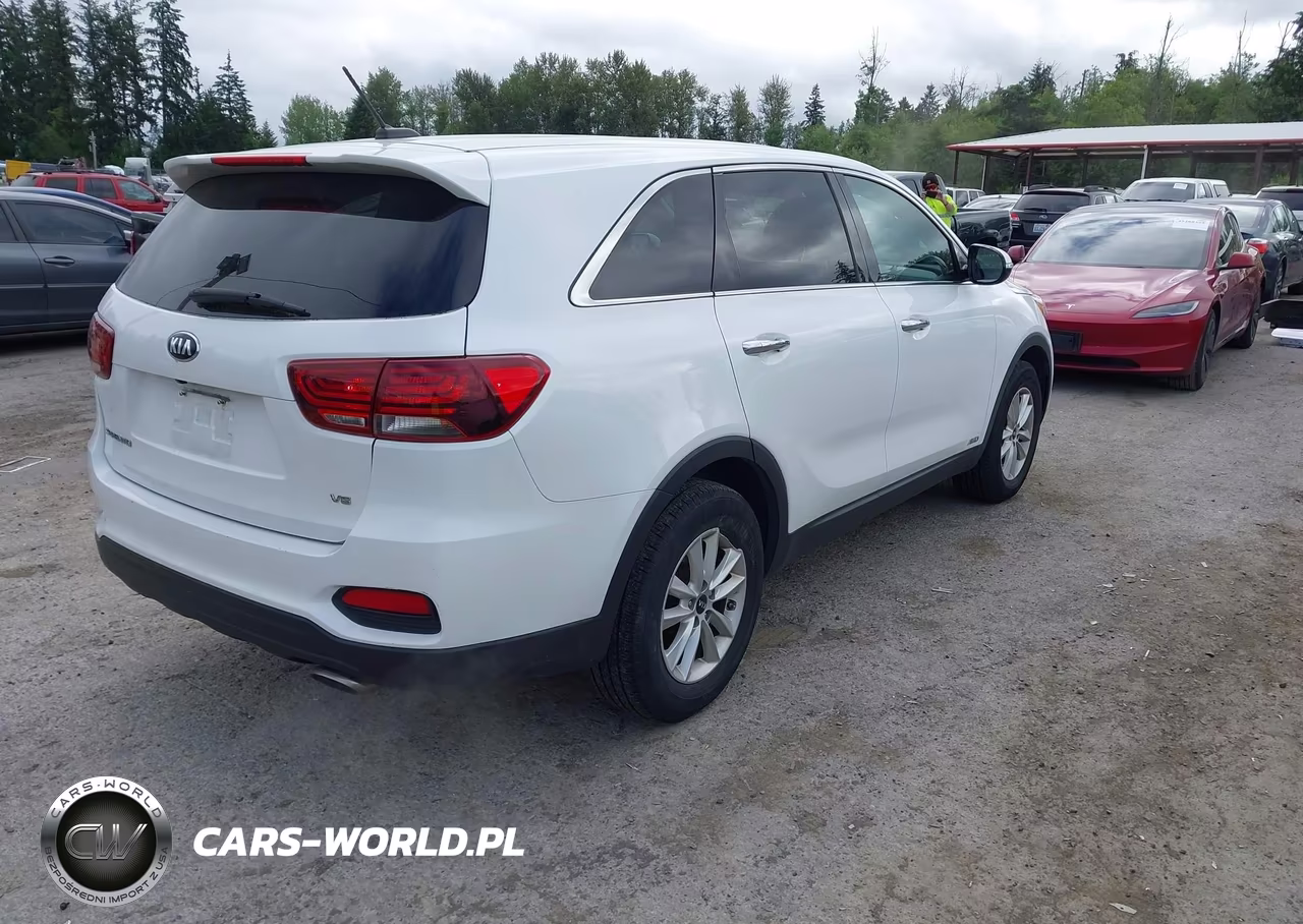 2019 Kia Sorento 3.3L Lx VIN:5XYPGDA54KG472694 - 4