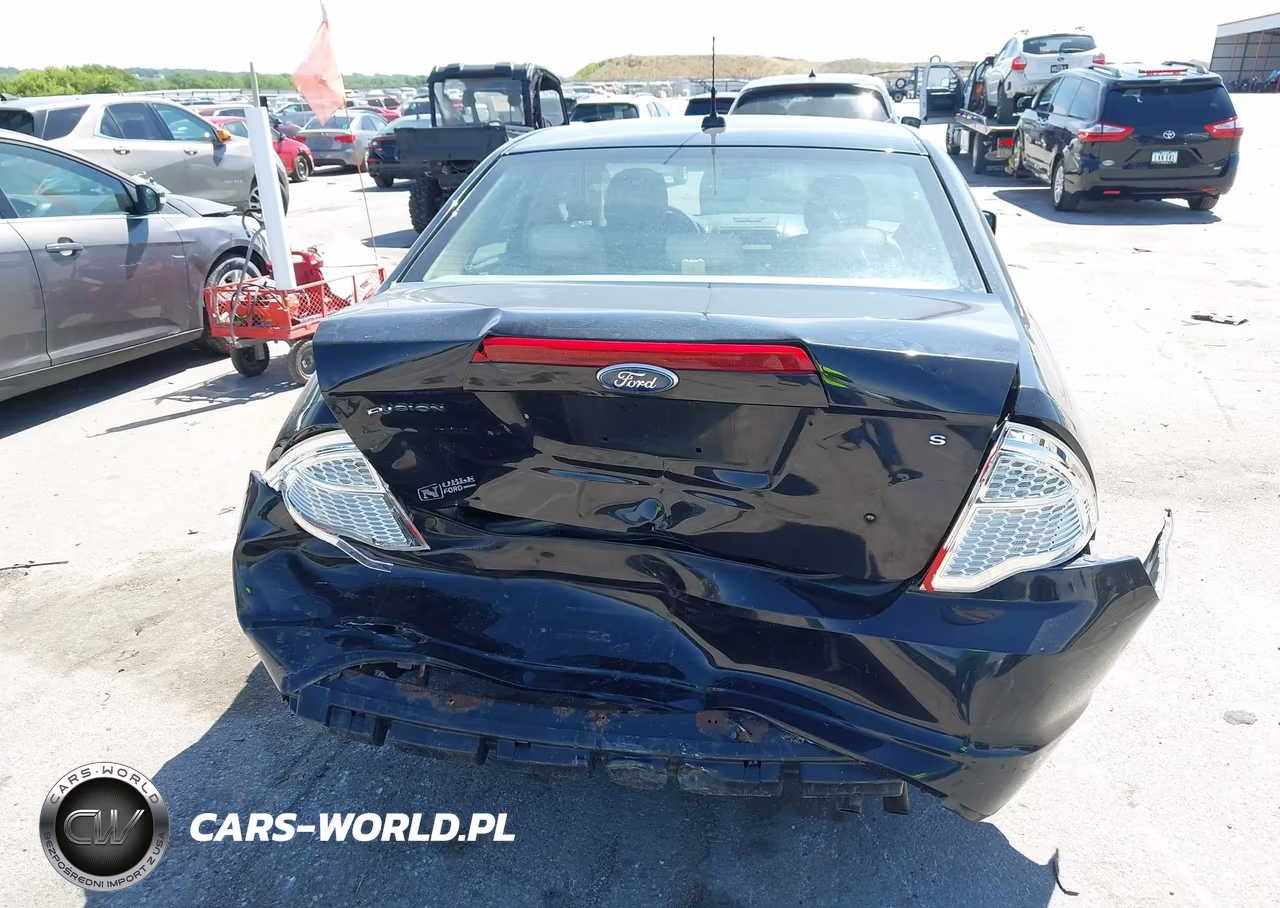 2010 Ford Fusion S VIN:3FAHP0GA2AR322272 - 6