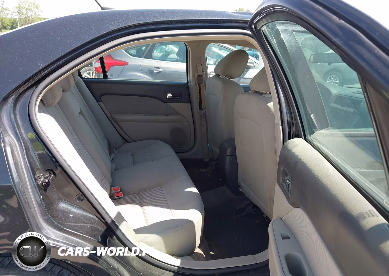 2010 Ford Fusion S VIN:3FAHP0GA2AR322272 - 8