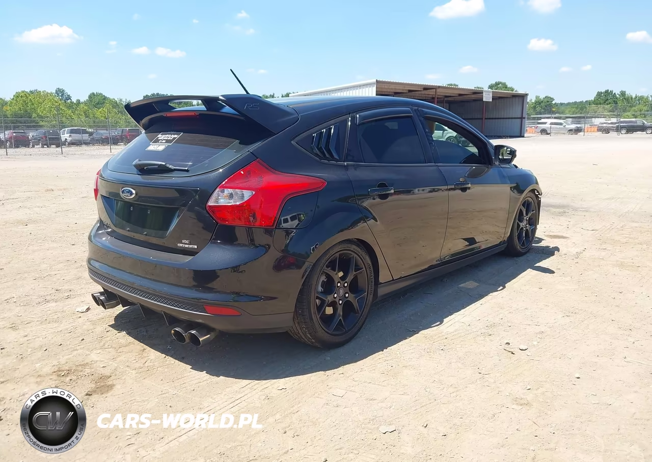 2013 Ford Focus Se VIN:1FADP3K25DL247716 - 4