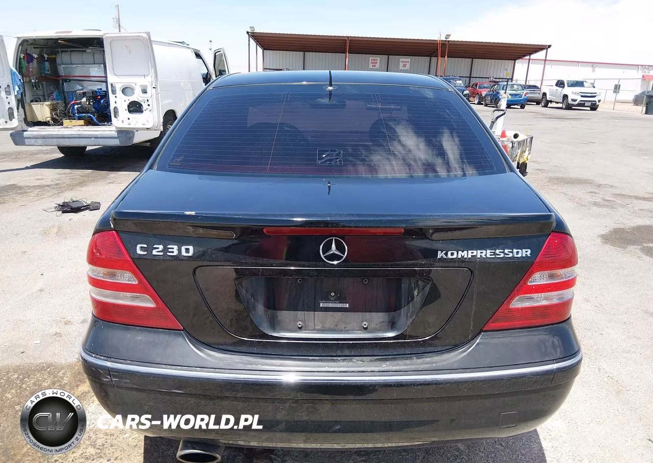 2005 Mercedes-Benz C 230 Kompressor Sport VIN:WDBRF40J15F657480 - 16