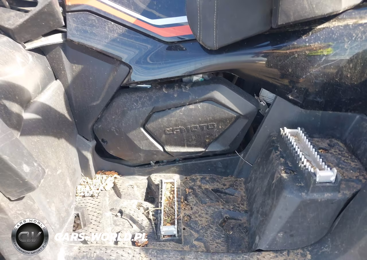 2023 Cf Moto Cforce 600 Touring VIN:LCELDUZM6P6007265 - 9