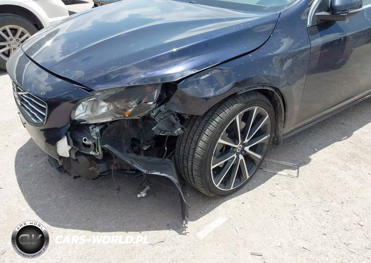 2016 Volvo S60 T5 Drive-E Premier VIN:YV126MFK2G2413781 - 6