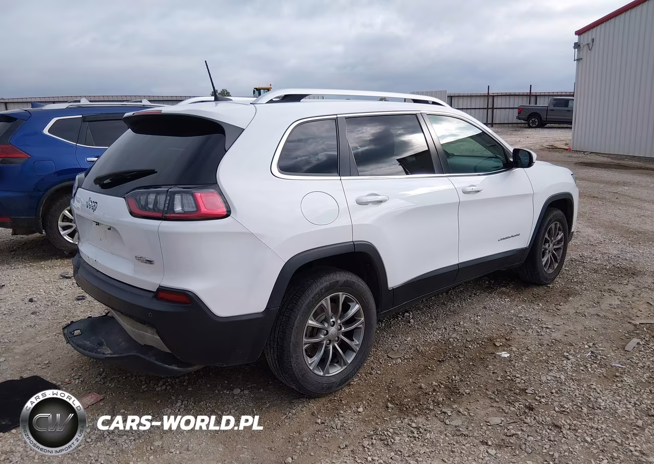 2019 Jeep Cherokee Latitude Plus 4X4 VIN:1C4PJMLB8KD395718 - 4
