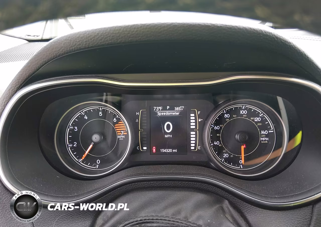 2019 Jeep Cherokee Latitude Plus 4X4 VIN:1C4PJMLB8KD395718 - 7