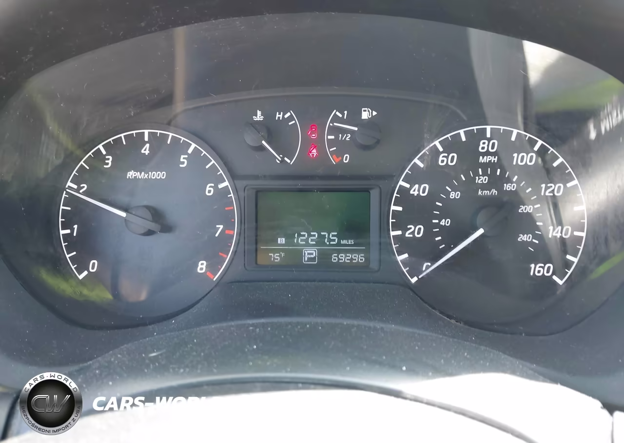 2017 Nissan Sentra S VIN:3N1AB7AP8HY279141 - 7