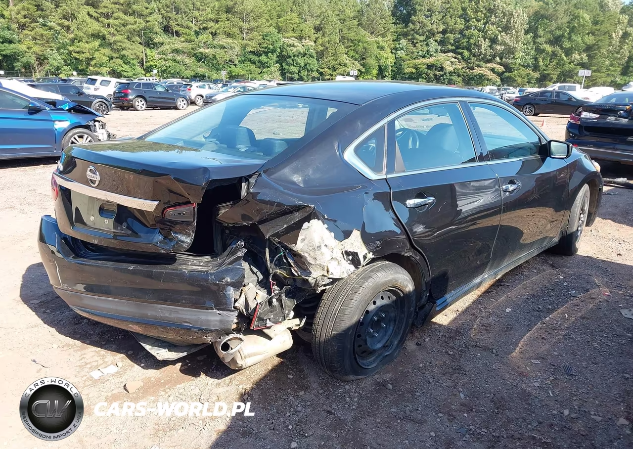 2018 Nissan Altima 2.5 S VIN:1N4AL3AP2JC168253 - 4