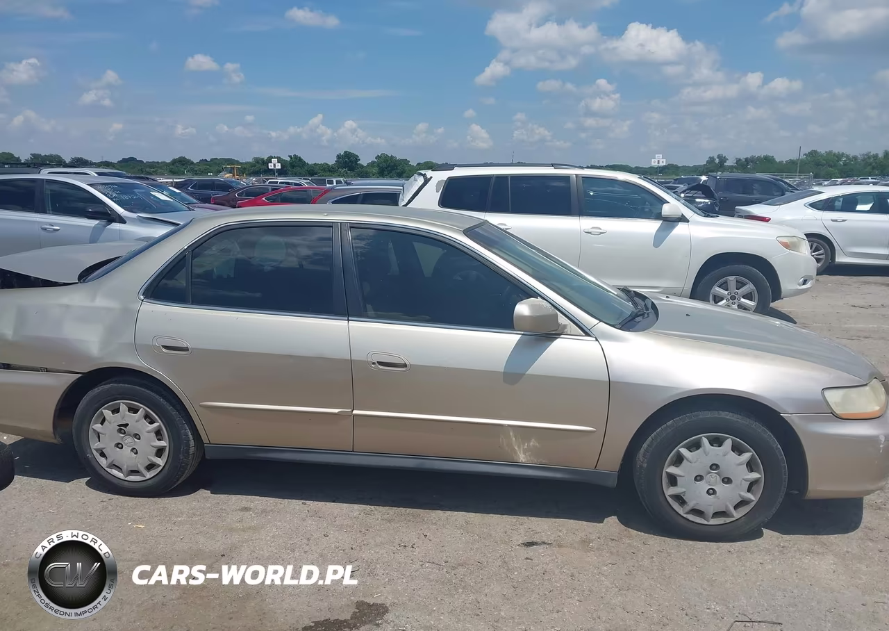 2001 Honda Accord 2.3 Lx VIN:JHMCG56491C021492 - 11
