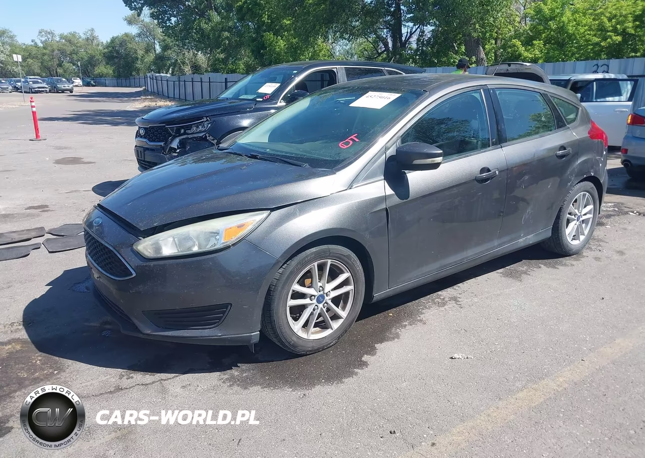 2015 Ford Focus Se VIN:1FADP3K2XFL350942 - 2