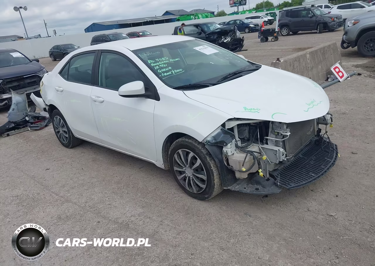 2015 Toyota Corolla Le – zdjęcie 1 z 17