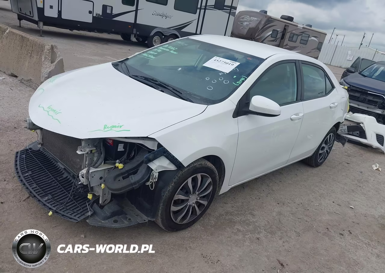 2015 Toyota Corolla Le VIN:5YFBURHE3FP265611 - 2