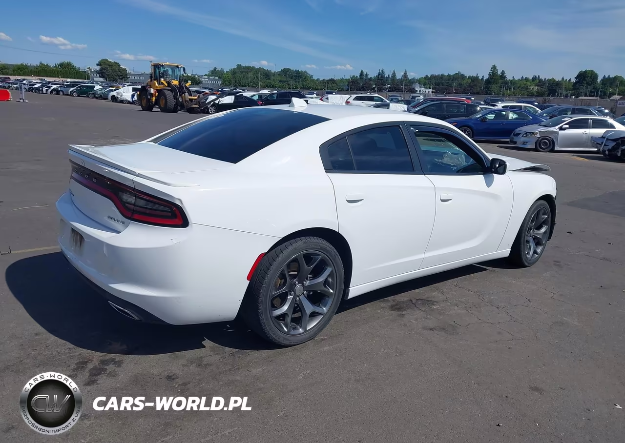 2015 Dodge Charger Sxt VIN:2C3CDXHG3FH871415 - 4