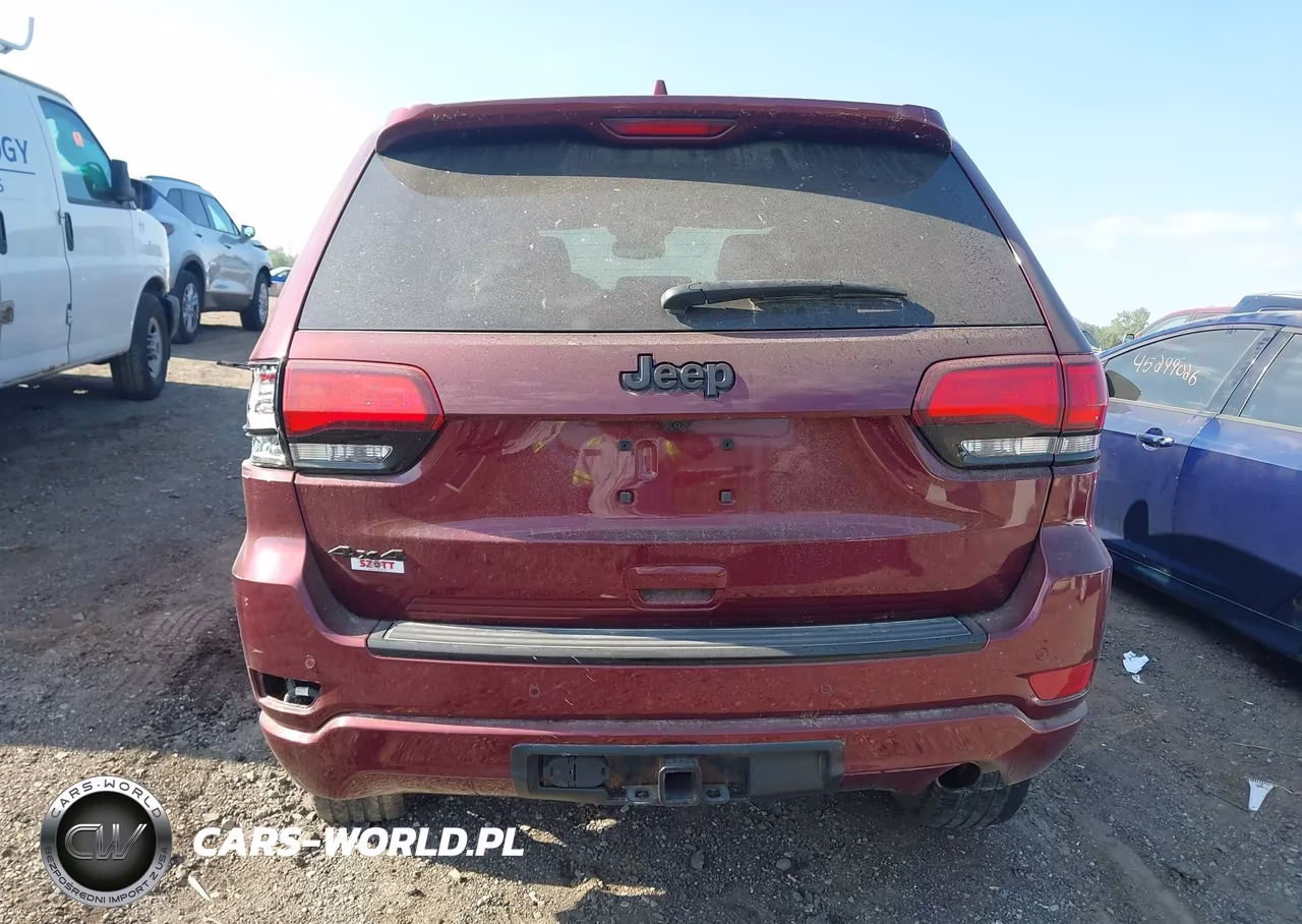 2018 Jeep Grand Cherokee Altitude 4X4 VIN:1C4RJFAG2JC195635 - 16