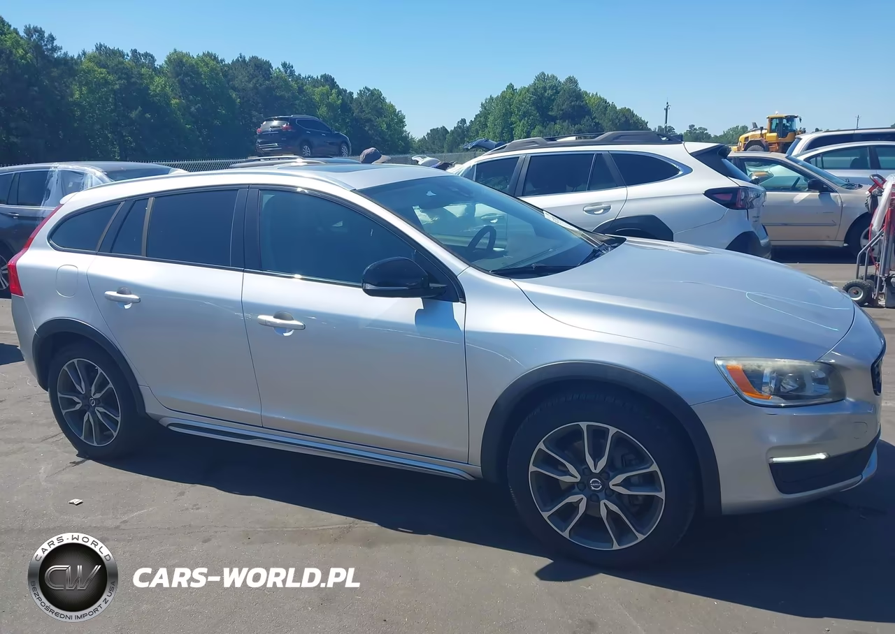 2017 Volvo V60 Cross Country T5 VIN:YV440MWK4H1037900 - 13