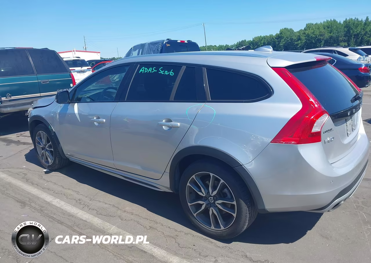 2017 Volvo V60 Cross Country T5 VIN:YV440MWK4H1037900 - 14