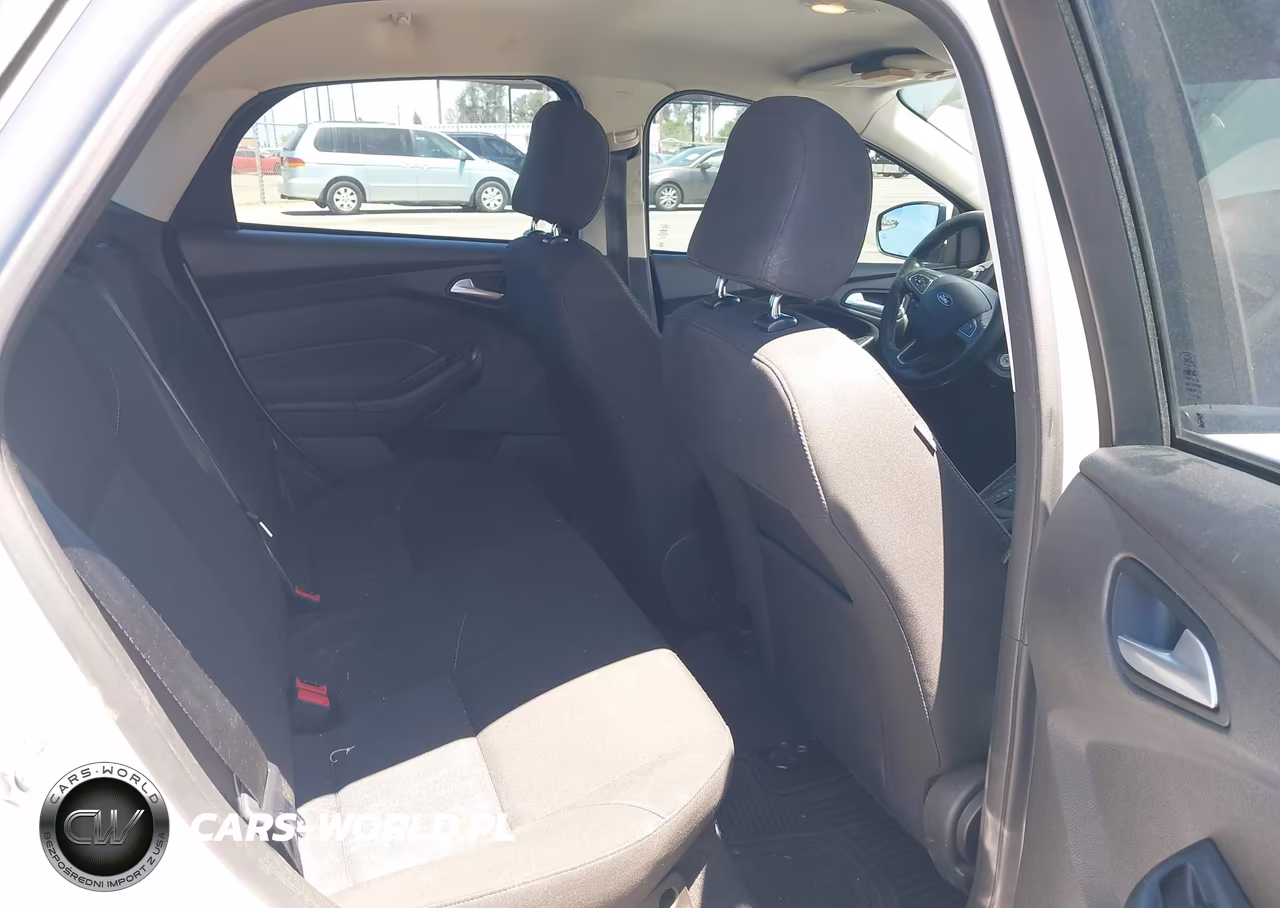 2016 Ford Focus Se VIN:1FADP3F2XGL336325 - 8
