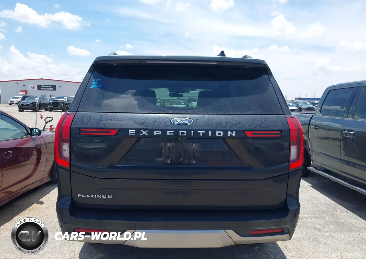 2026 Ford Expedition Platinum VIN:1FMJU1M86TEA05740 - 17