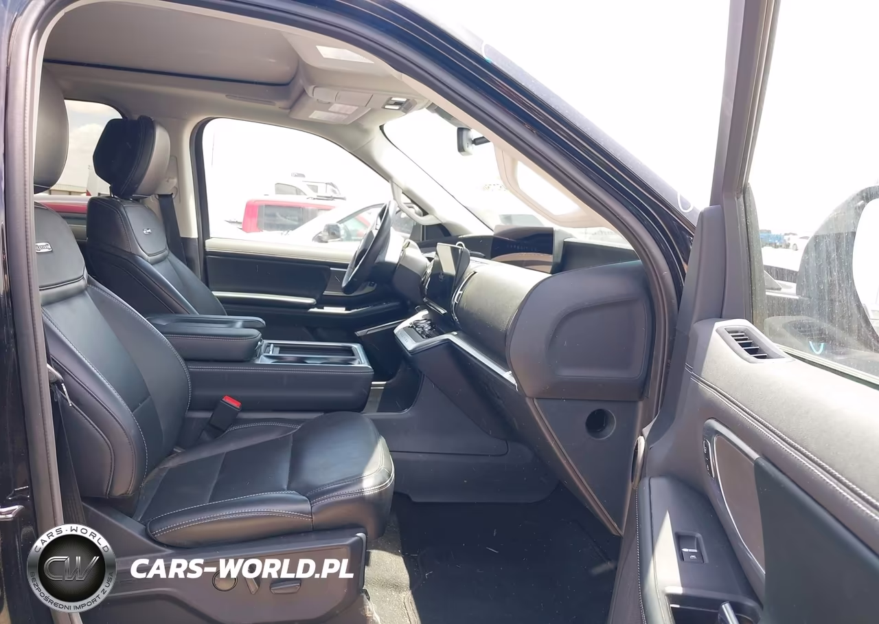 2026 Ford Expedition Platinum VIN:1FMJU1M86TEA05740 - 5