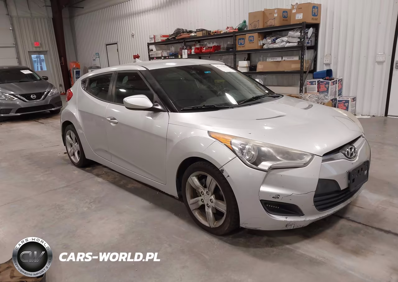 2012 Hyundai Veloster Base W-Black