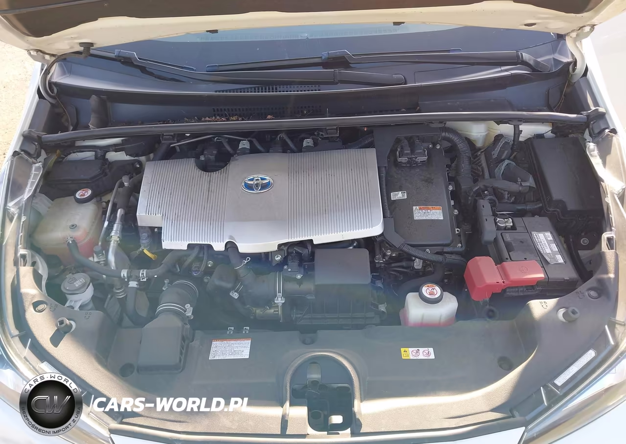 2020 Toyota Prius Le VIN:JTDKARFU1L3115486 - 10