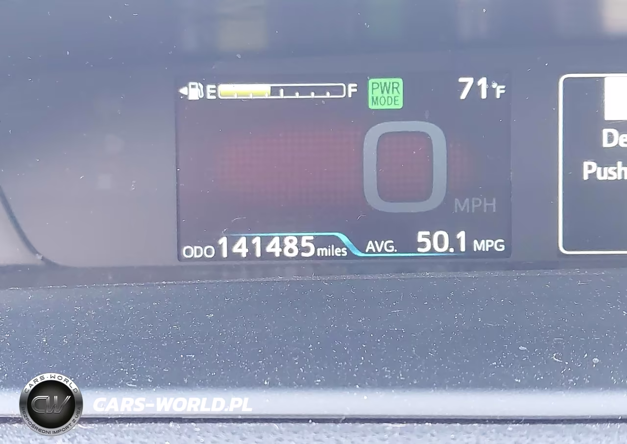 2020 Toyota Prius Le VIN:JTDKARFU1L3115486 - 15