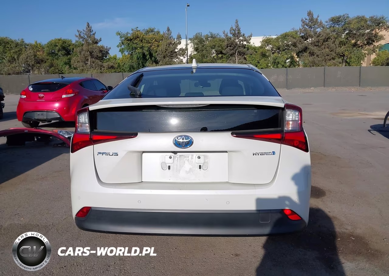 2020 Toyota Prius Le VIN:JTDKARFU1L3115486 - 16