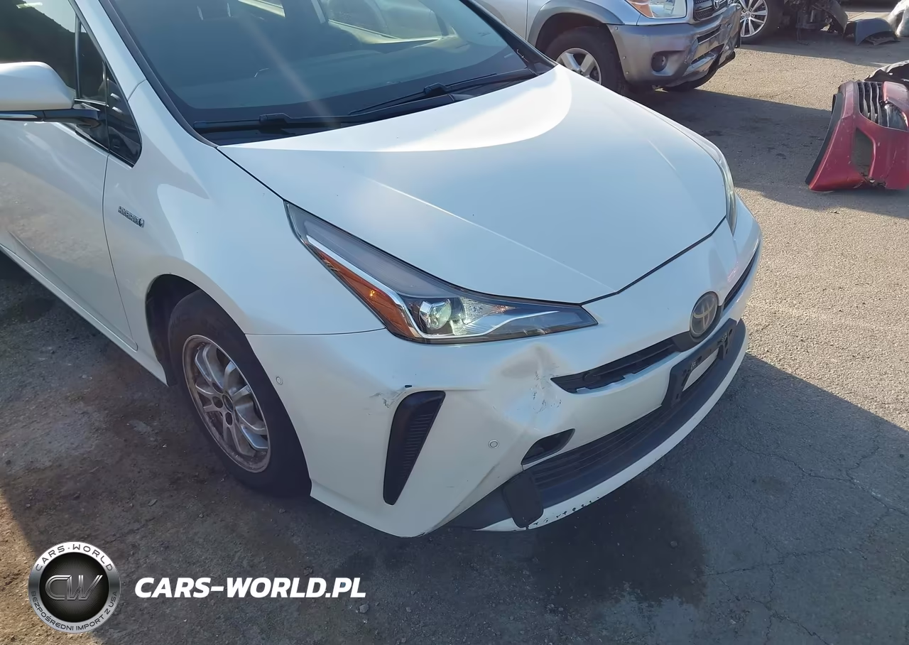 2020 Toyota Prius Le VIN:JTDKARFU1L3115486 - 6