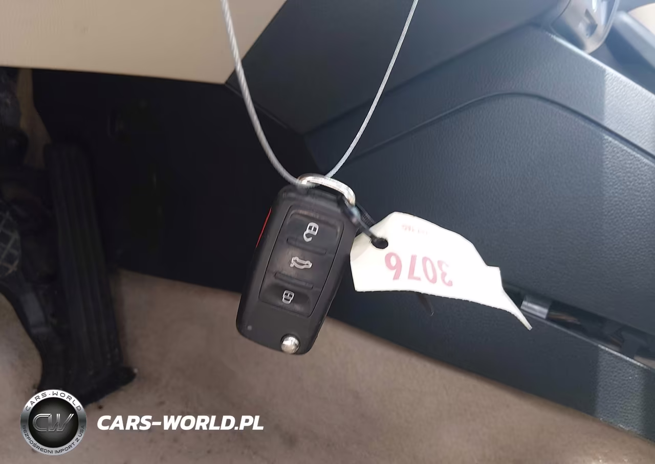 2013 Volkswagen Jetta 2.5L Sel VIN:3VWLX7AJ4DM256277 - 11