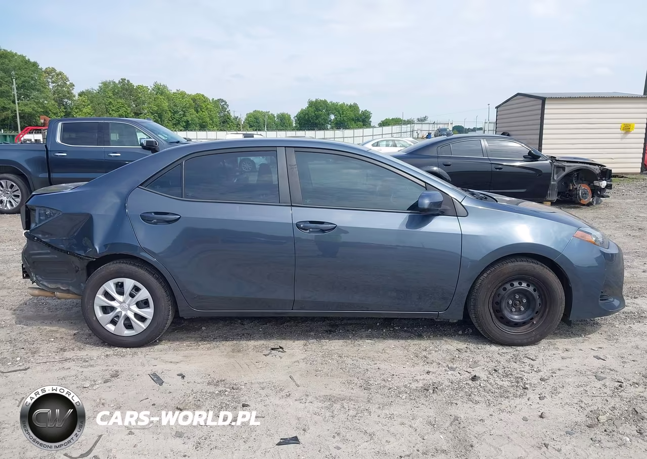 2019 Toyota Corolla L VIN:2T1BURHE1KC166036 - 14