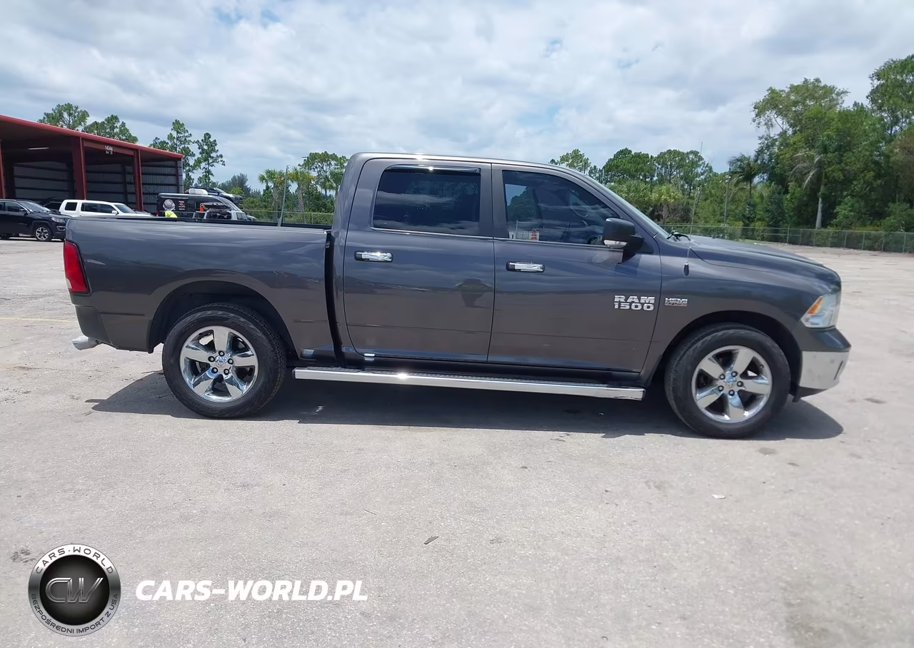 2015 Ram 1500 Lone Star VIN:1C6RR6LT7FS692557 - 13