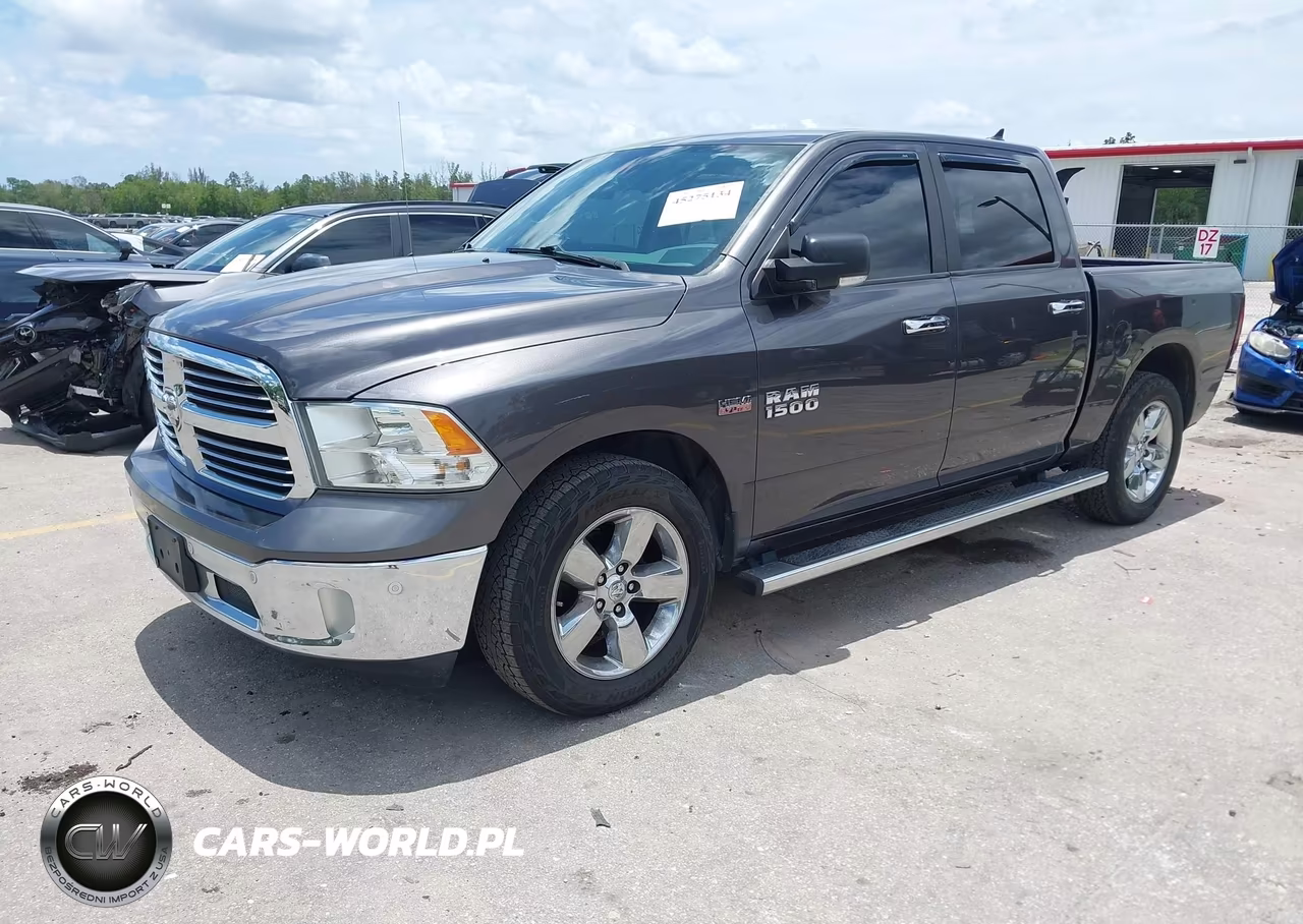 2015 Ram 1500 Lone Star VIN:1C6RR6LT7FS692557 - 2