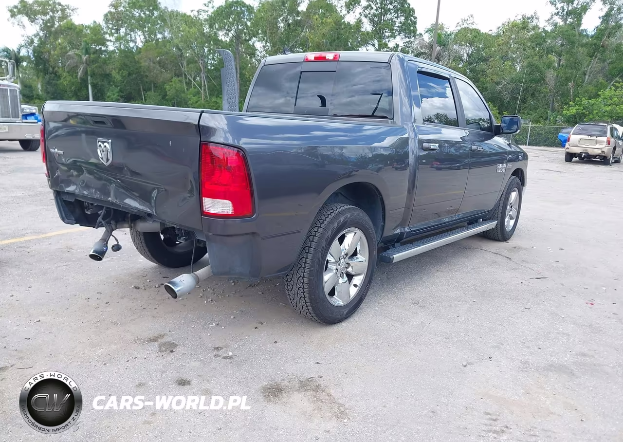 2015 Ram 1500 Lone Star VIN:1C6RR6LT7FS692557 - 4