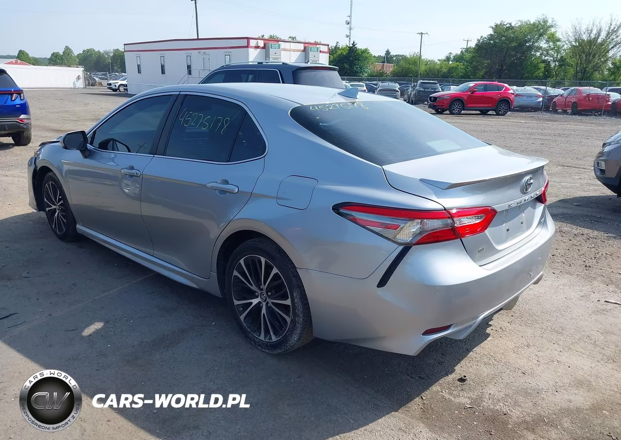 2019 Toyota Camry Se VIN:4T1B11HKXKU204233 - 3