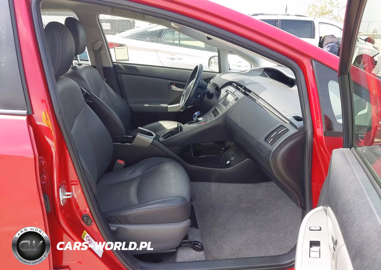 2014 Toyota Prius Four VIN:JTDKN3DU0E1757829 - 5