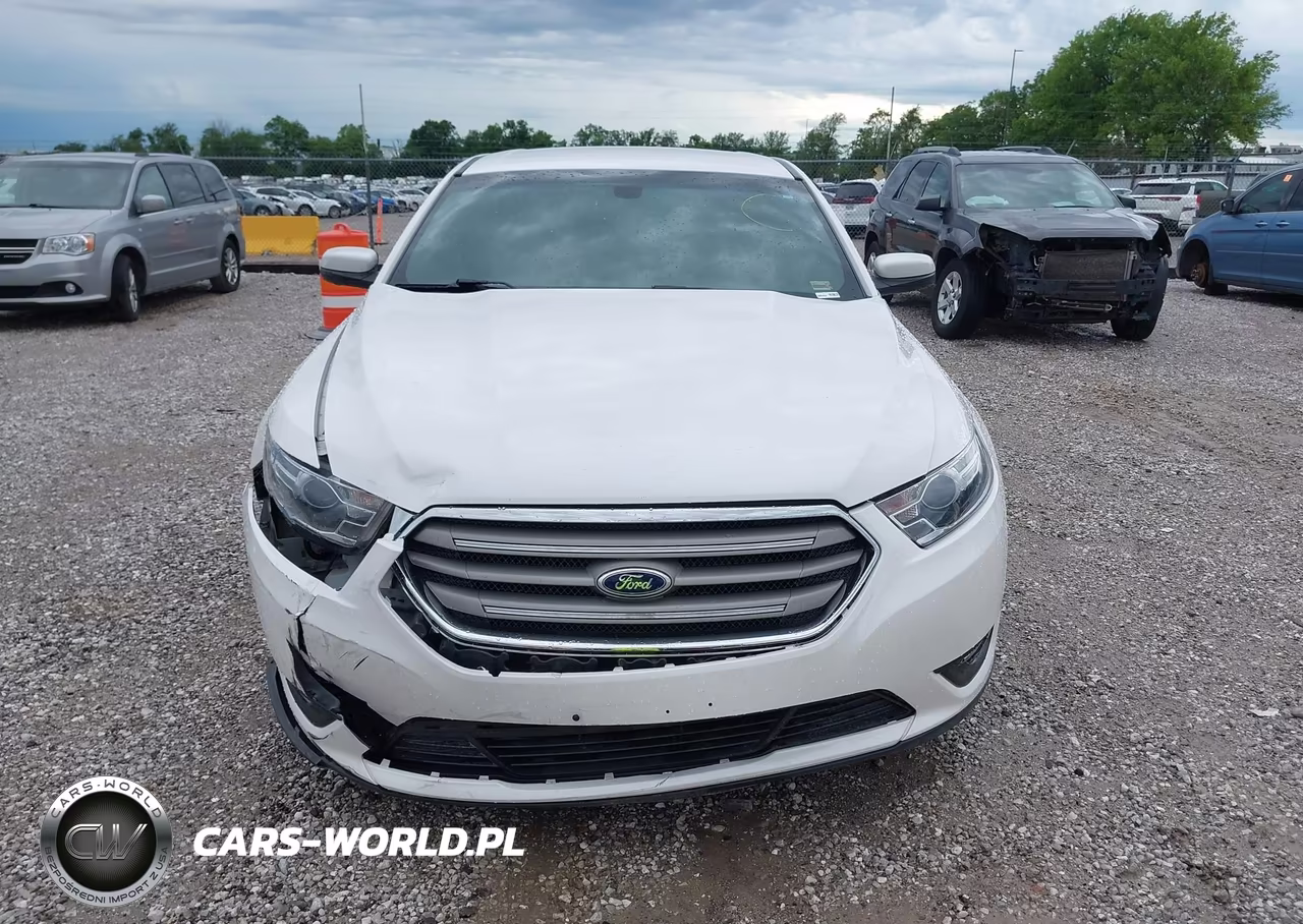 2016 Ford Taurus Sel VIN:1FAHP2E80GG118887 - 12