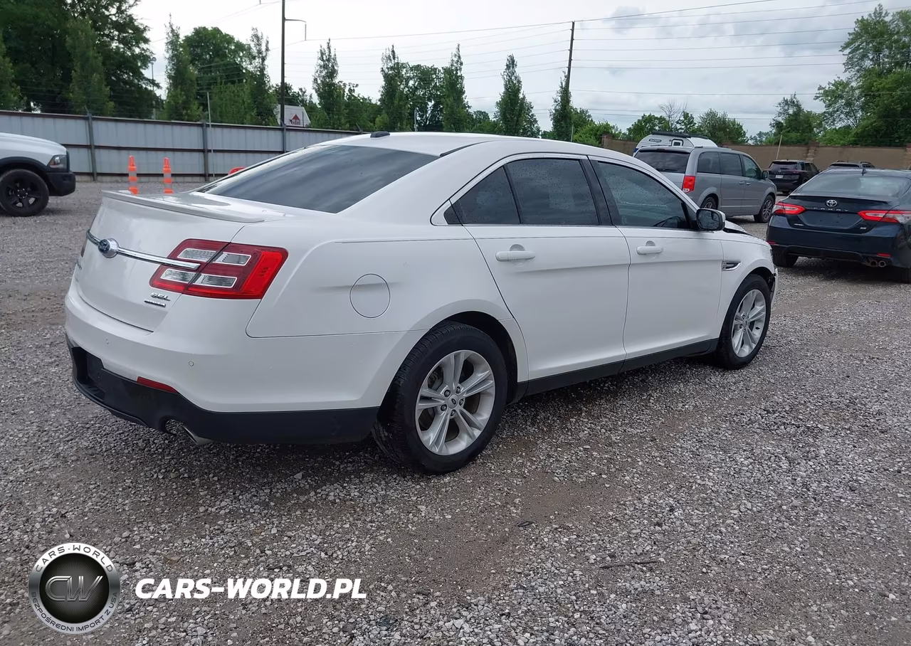 2016 Ford Taurus Sel VIN:1FAHP2E80GG118887 - 4