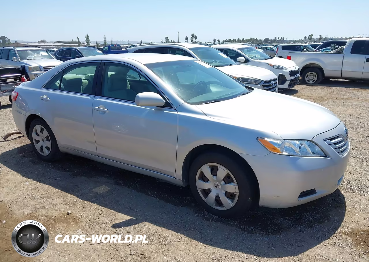 2007 Toyota Camry Le – zdjęcie 1 z 12