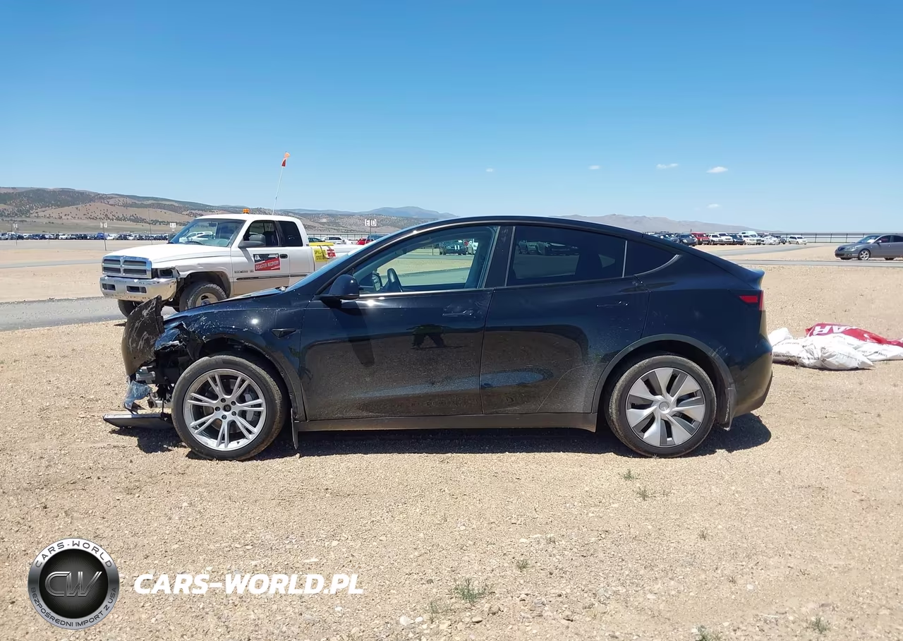 2022 Tesla Model Y Long Range Dual Motor All-Wheel Drive VIN:7SAYGAEE7NF505148 - 13