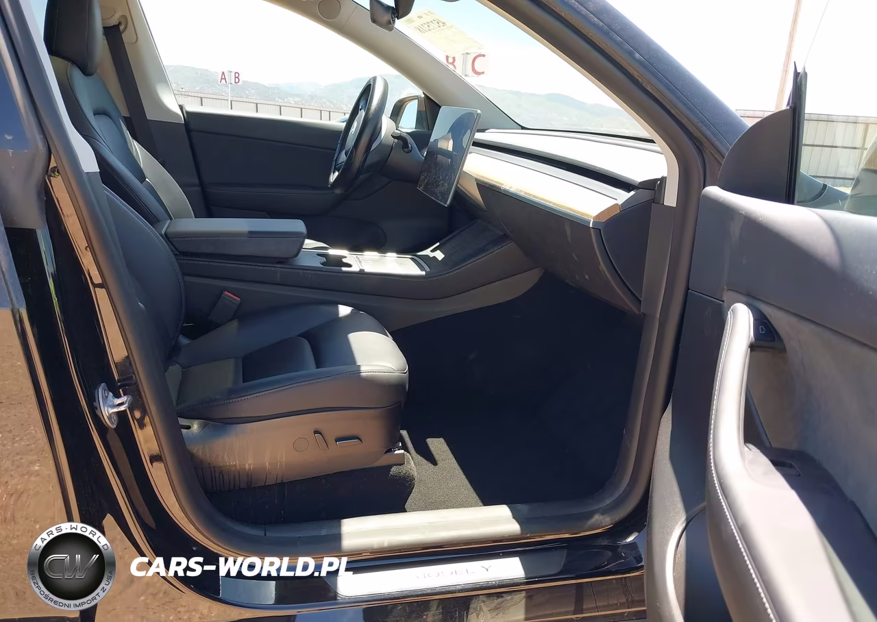 2022 Tesla Model Y Long Range Dual Motor All-Wheel Drive VIN:7SAYGAEE7NF505148 - 5