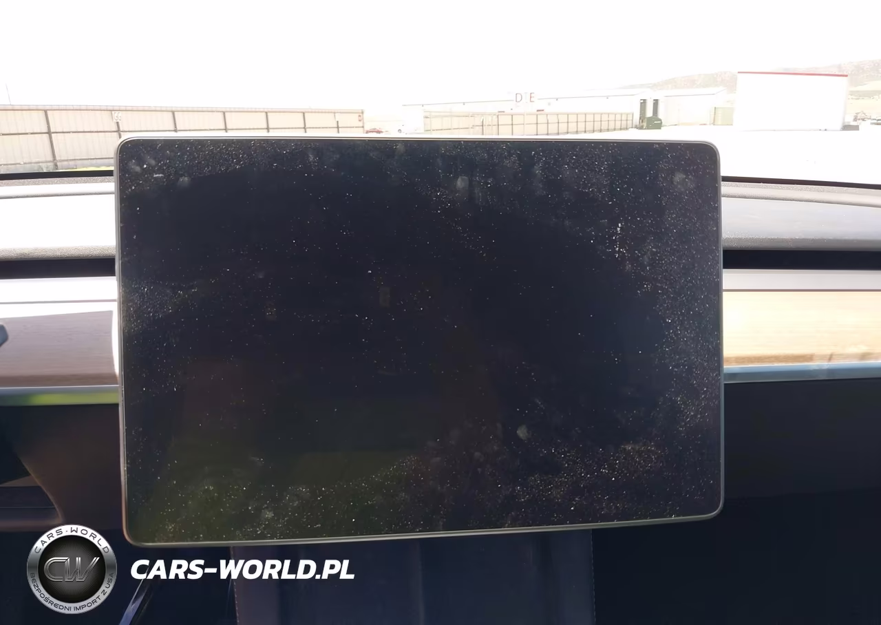 2022 Tesla Model Y Long Range Dual Motor All-Wheel Drive VIN:7SAYGAEE7NF505148 - 7