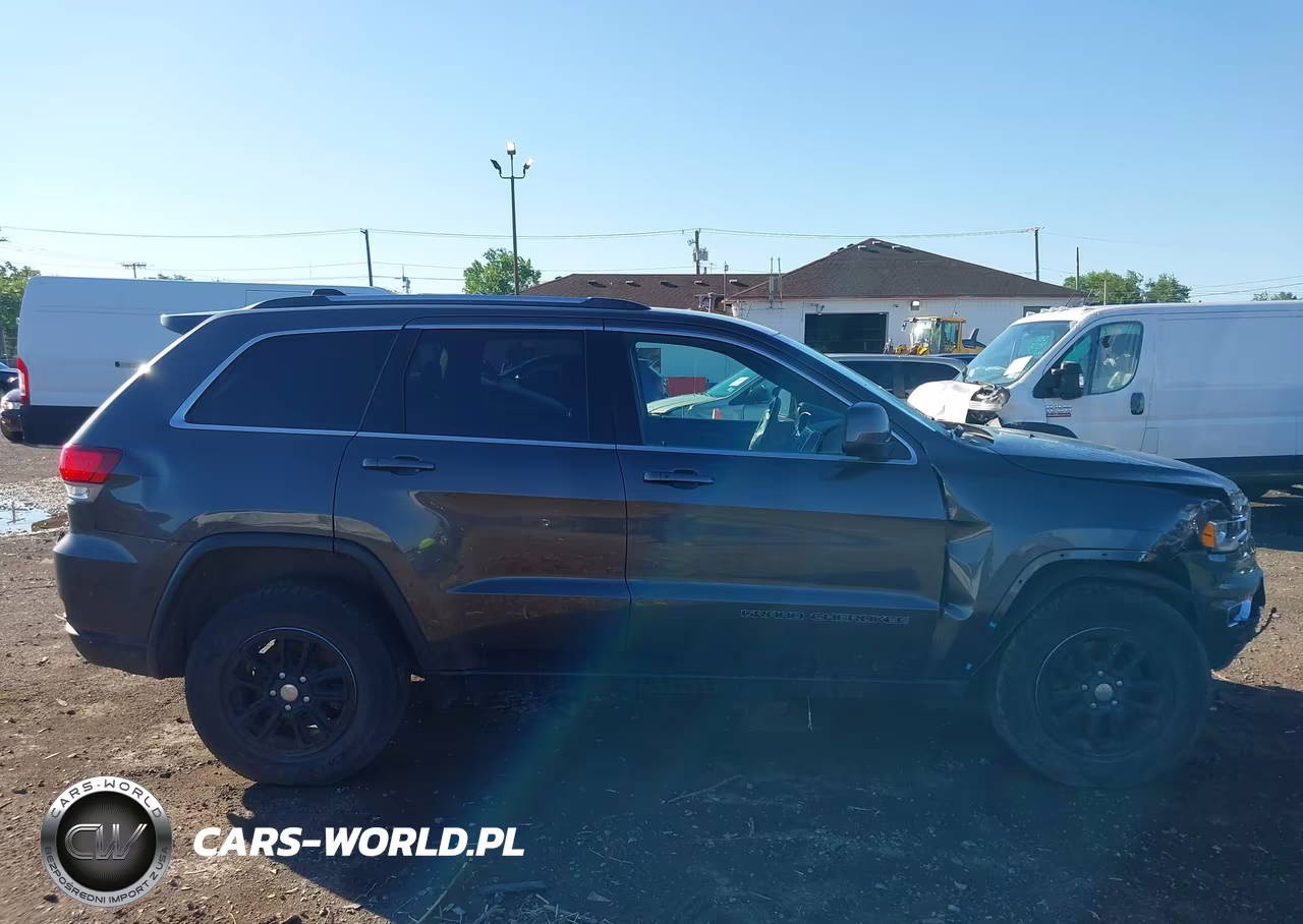 2020 Jeep Grand Cherokee Laredo E 4X4 VIN:1C4RJFAG4LC139179 - 14