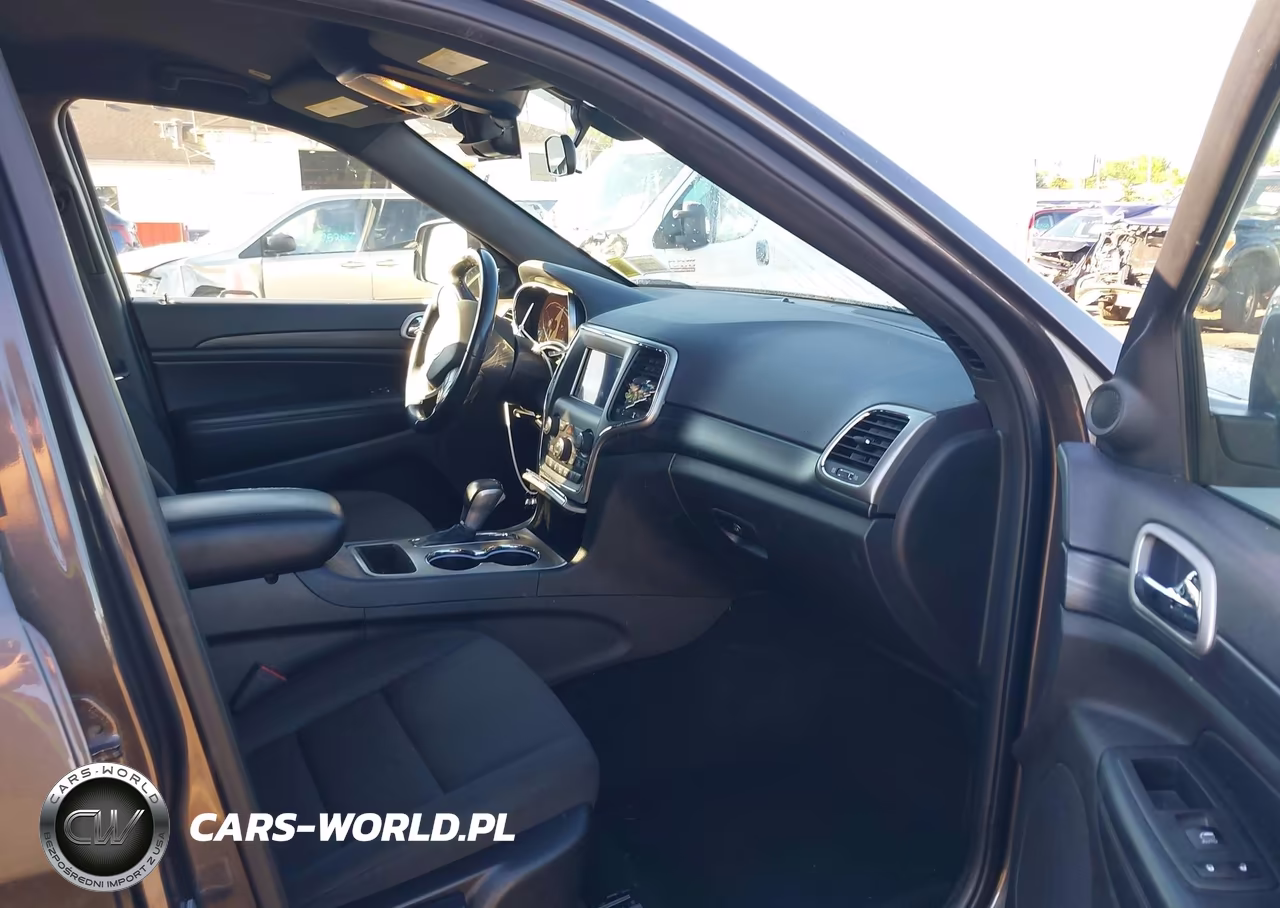 2020 Jeep Grand Cherokee Laredo E 4X4 VIN:1C4RJFAG4LC139179 - 5