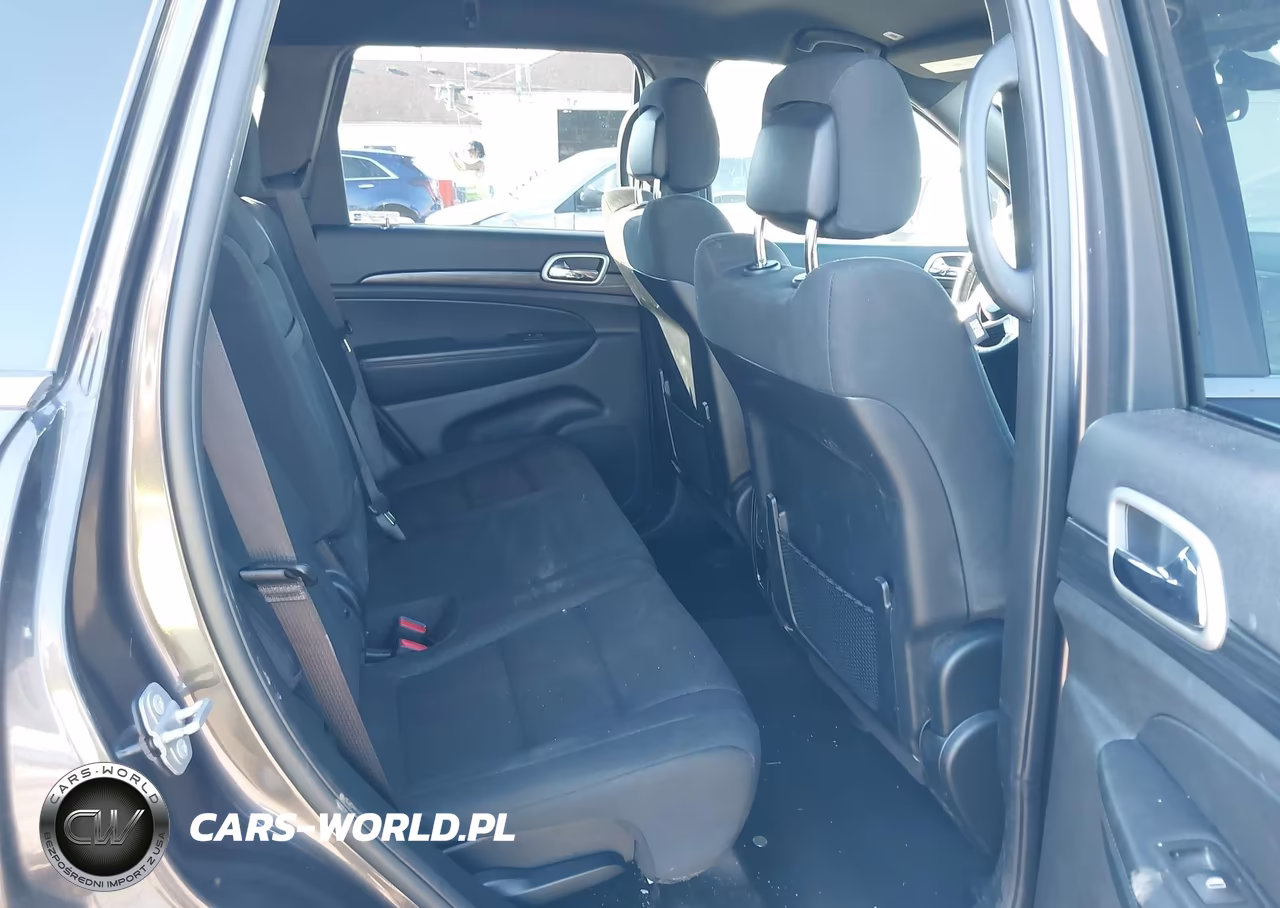 2020 Jeep Grand Cherokee Laredo E 4X4 VIN:1C4RJFAG4LC139179 - 8