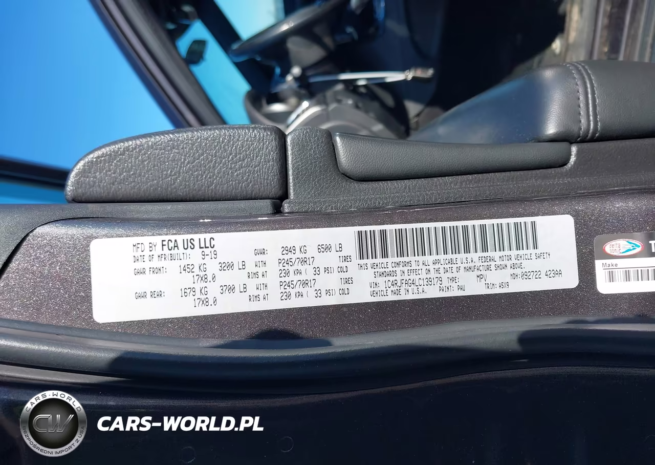 2020 Jeep Grand Cherokee Laredo E 4X4 VIN:1C4RJFAG4LC139179 - 9
