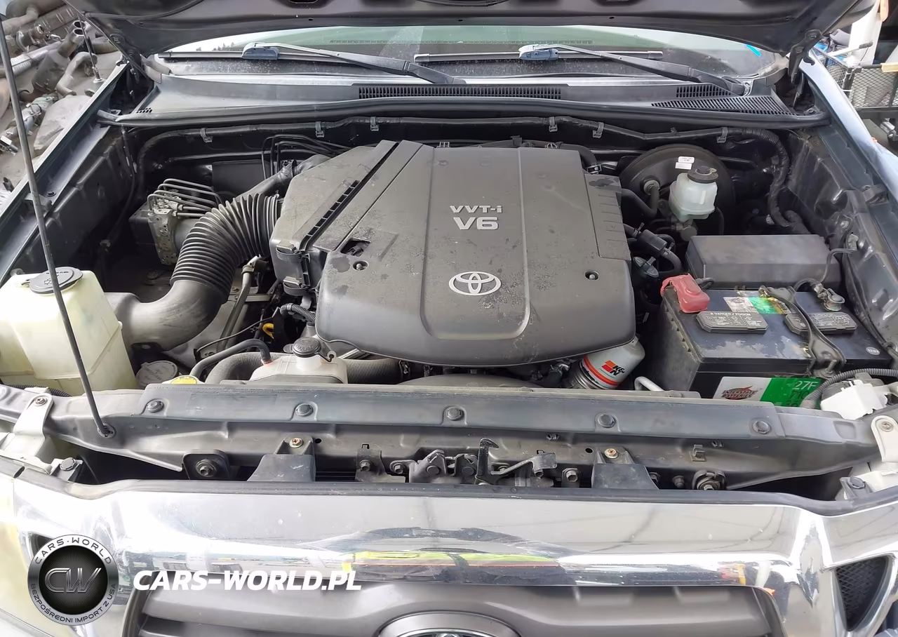 2010 Toyota Tacoma Prerunner V6 VIN:3TMJU4GN3AM098036 - 10